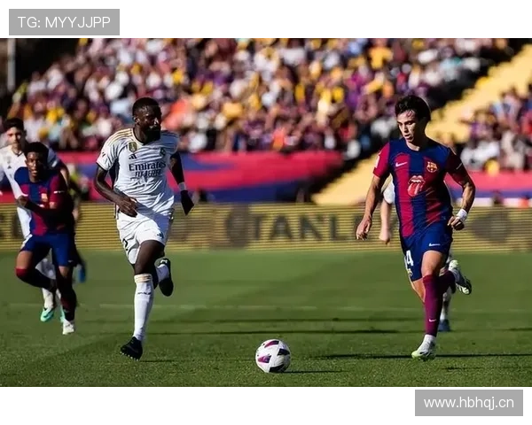 贝林厄姆在国家德比中表现稳健，助巴萨逆转击败皇马。